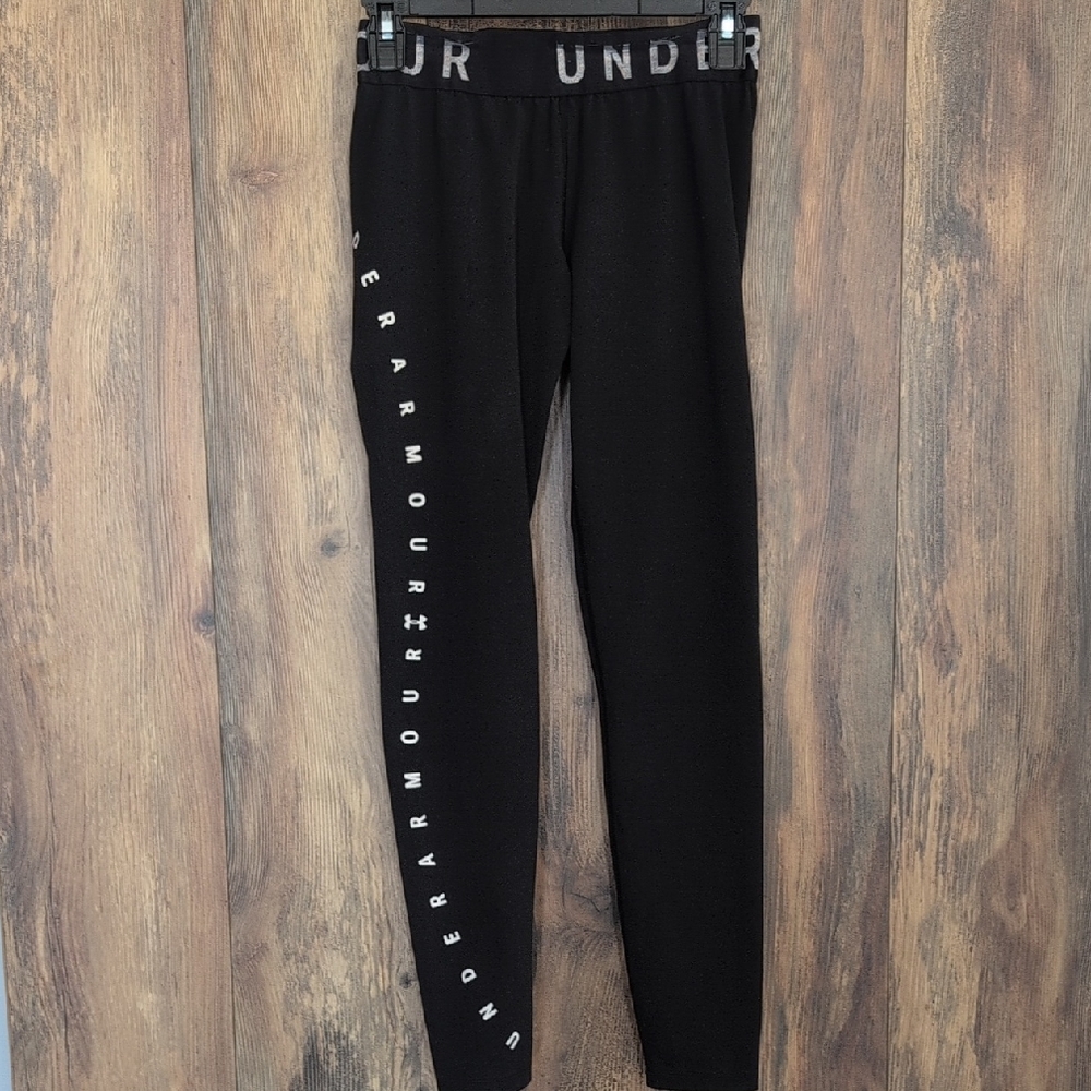 Under Armour Black Fitted Leggings S                     R116